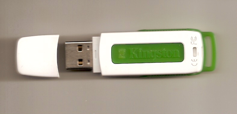 USB_Flash_2GB_Kingston.jpg